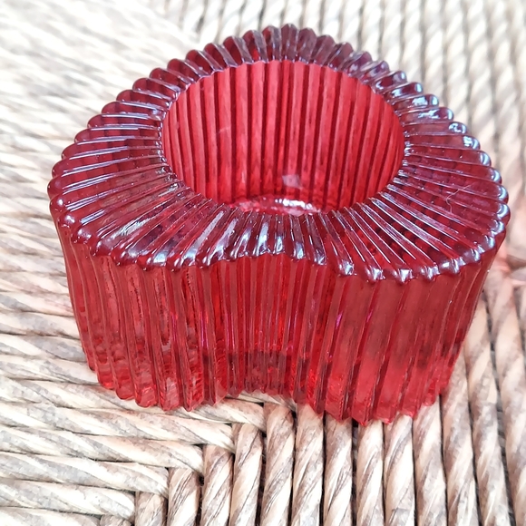 Red Heart-Shaped Candle Holders - Picture 2 of 6